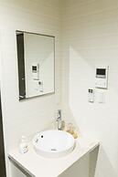 GLOU Higashi Shinjuku