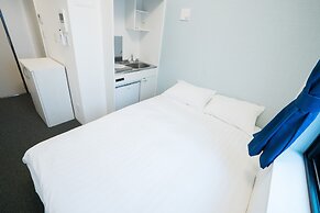 GLOU Higashi Shinjuku