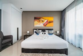 Emerald Terrace by Lofty