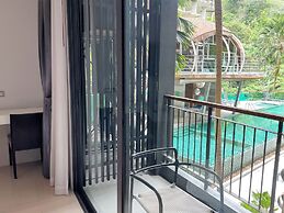 Emerald Terrace by Lofty