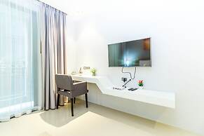 Emerald Terrace by Lofty