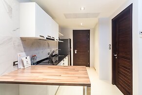 Emerald Terrace by Lofty