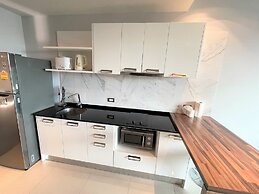 Emerald Terrace by Lofty