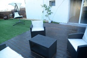 Rooftop Apartment Overlooking Rothschild