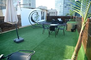 Rooftop Apartment Overlooking Rothschild