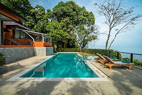 Nam Bo villa by Lofty