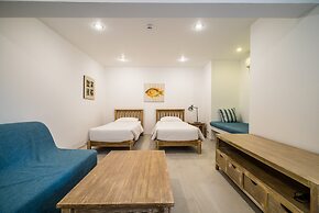 Nam Bo villa by Lofty