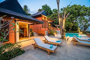 Nam Bo villa by Lofty