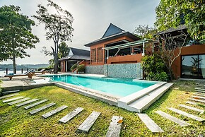 Nam Bo villa by Lofty