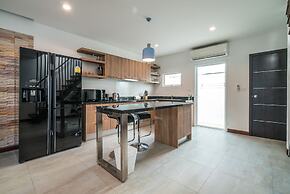 AP Grand Residence by Lofty