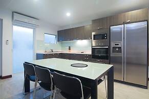 AP Grand Residence by Lofty