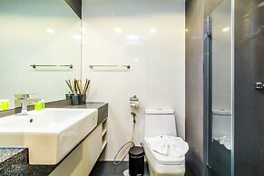 6 Avenue Surin by Lofty