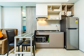 6 Avenue Surin by Lofty