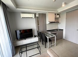 6 Avenue Surin by Lofty