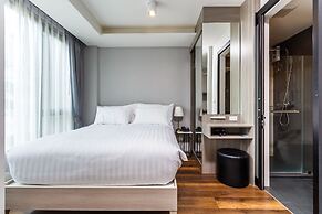 6 Avenue Surin by Lofty