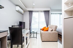 6 Avenue Surin by Lofty