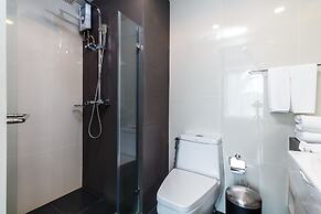 6 Avenue Surin by Lofty