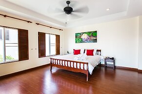 Kata Top View by Lofty