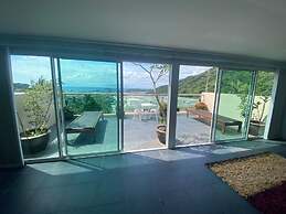 Kata Top View by Lofty