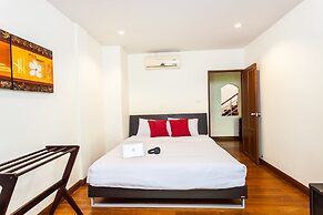 Kata Top View by Lofty