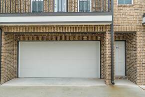 Experience a First Class Stay - 2 BDRM