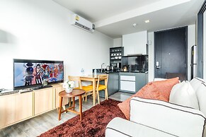 The Deck Condominium by Lofty