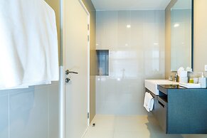 The Deck Condominium by Lofty