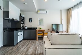 The Deck Condominium by Lofty