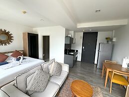 The Deck Condominium by Lofty