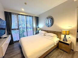 The Deck Condominium by Lofty