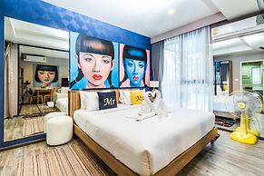 The Deck Condominium by Lofty