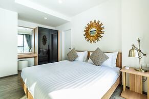 The Deck Condominium by Lofty