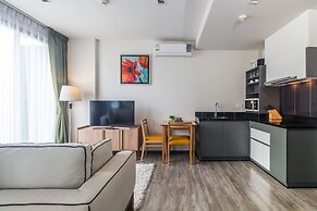 The Deck Condominium by Lofty