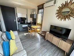 The Deck Condominium by Lofty