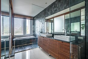 The Quarter by Lofty