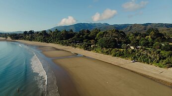 Golden Bay Holiday Park
