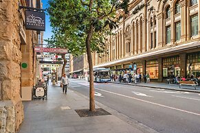 YEHS Hotel Sydney QVB
