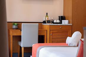 YEHS Hotel Sydney QVB