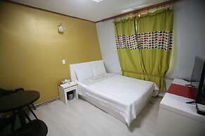 Jeongdongjin Motel