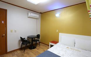 Jeongdongjin Motel