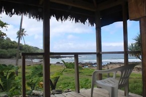 Tanna Ikamir Bungalows and Accomodations