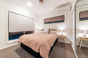 Sunset Escape - Cannonvale