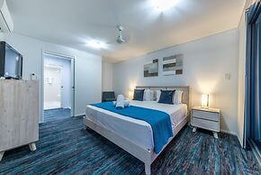 Coral View at Azure Sea