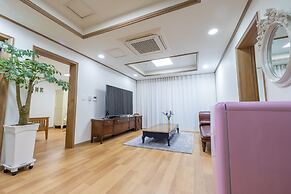 Jeju Bunker Hotel & Resort