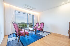 Jeju Bunker Hotel & Resort