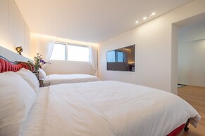 Jeju Bunker Hotel & Resort