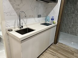 GOLDEN CENTRAL SERVICED RESIDENCE SHENZHEN (UPPER HILLS)