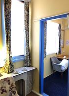 Clarendon Motel and Guesthouse