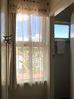 Clarendon Motel and Guesthouse