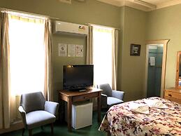 Clarendon Motel and Guesthouse